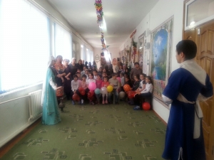 Средняя школа № 4 Сунженского района с воспитанниками центра провели совместное культурно-массовое мероприятие.